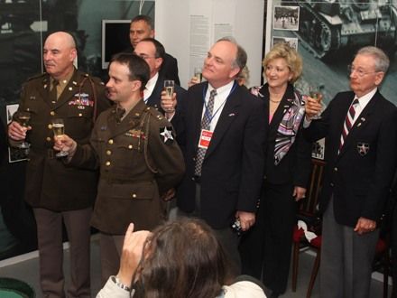 Patton Memorial Pilsen - Stálá expozice Památníku americké armády Patton Memorial Plzeň v Pekle přilákala mnoho návštěvníků, kteří si tak připomněli historické události 1945 v západočeském regionu a shlédli unikátní šíři sbírkových fondů a moderní způsob jejich prezentace.