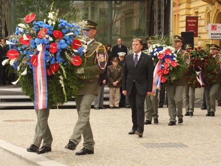 Tradiční pietní akt u památníku Díky, Ameriko!