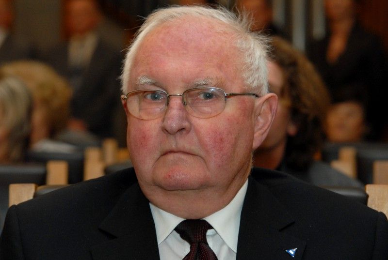 Poprvé při příležitosti 17. listopadu, Dne boje za svobodu a demokracii, udělil primátor města Plzně Martin Baxa historickou pečeť pěti významným plzeňským osobnostem a na základě rozhodnutí městského zastupitelstva také Cenu města Plzně (doc. PhDr. Vlasta Bokůvková, CSc.; MgA. Pavel Pavlovský; doc. Ing. Josef Průša, CSc.; Ing. arch. Jan Soukup; prof. Ing. Zdeněk Vostracký, DrSc.; prof. RNDr. MUDr. Jaroslav  Slípka, DrSc.).