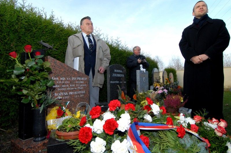 Sté výročí narození válečného letce Jana Prokopa