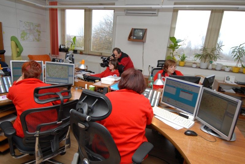 Operační středisko Zdravotnické záchranné služby Plzeňského kraje (ZZS PK) se sídlem v Plzni dnes (23.11.2011) navštívil primátor Martin Baxa. Jednalo se o první návštěvu reprezentace města od roku 2003,  kdy se okresní záchranné služby začaly postupně slučovat do jednoho krajského střediska.