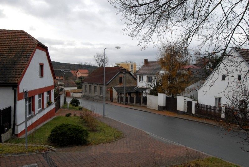 V městské části Radobyčice dnes (6.12.2011) byla zahájena jedna z šesti vodohospodářských staveb projektu Čistá Berounka II, projekt B.