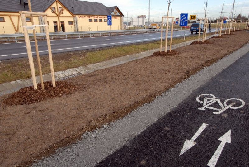 Ředitelství silnic a dálnic ČR (ŘSD) dnes (14.12.2011) uvedlo do provozu 1 962 metrů dlouhou přeložku na kapacitní silnici I/26 Plzeň Nová Hospoda. Jedná se o jeden z posledních přivaděčů na dálnici D5 vedoucí z Prahy do Rozvadova, který má zvýšit dostupnost této komunikace z centra Plzně. Zásadní význam má přeložka především pro obyvatele žijící v její blízkosti.