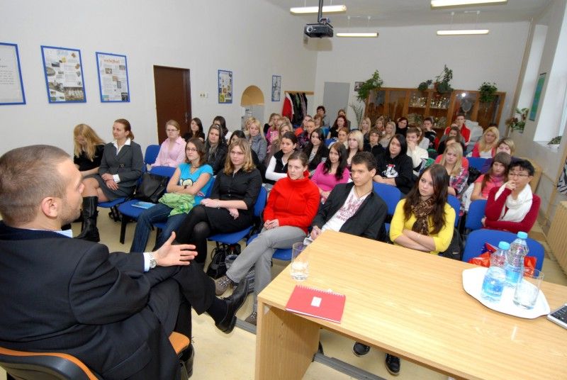 Primátor Baxa debatoval se studenty