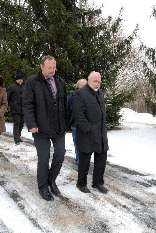 V souvislosti s připravovaným projektem rekonstrukce a modernizace úpravny vody v Plzni na Homolce za 1,2 miliardy korun se dnes (17.1.2012) konalo pracovní jednání, při kterém se členové Rady města Plzně a zástupci pracovní skupiny Zastupitelstva města Plzně ustavené k projektu mohli podrobně seznámit s chystanou investicí. Součástí setkání byla také prohlídka areálu vodárny, včetně historické budovy ÚPRAVNY VODY I z roku 1926, ÚPRAVNY VODY II z šedesátých let a ÚPRAVNY VODY III, která byla vybudována v 90. letech.