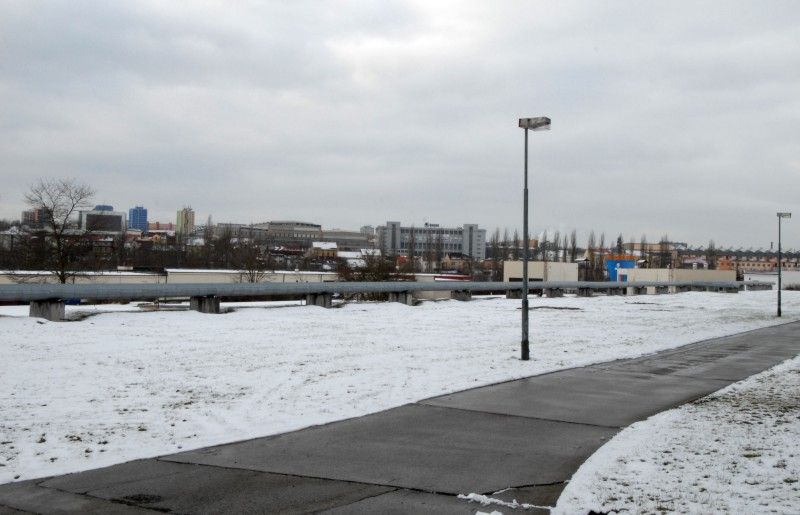 V souvislosti s připravovaným projektem rekonstrukce a modernizace úpravny vody v Plzni na Homolce za 1,2 miliardy korun se dnes (17.1.2012) konalo pracovní jednání, při kterém se členové Rady města Plzně a zástupci pracovní skupiny Zastupitelstva města Plzně ustavené k projektu mohli podrobně seznámit s chystanou investicí. Součástí setkání byla také prohlídka areálu vodárny, včetně historické budovy ÚPRAVNY VODY I z roku 1926, ÚPRAVNY VODY II z šedesátých let a ÚPRAVNY VODY III, která byla vybudována v 90. letech.