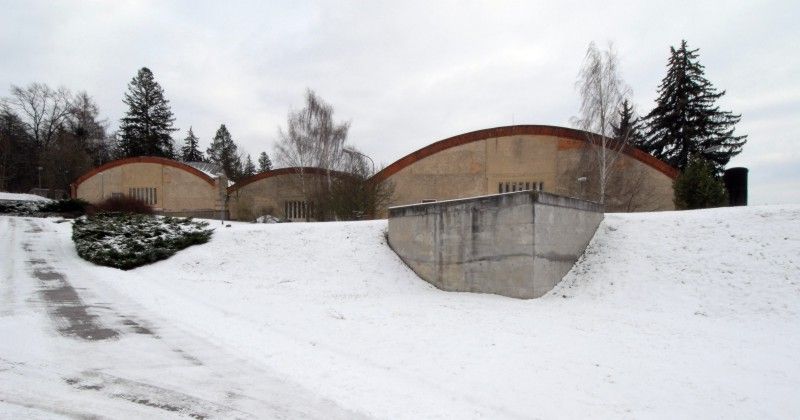 V souvislosti s připravovaným projektem rekonstrukce a modernizace úpravny vody v Plzni na Homolce za 1,2 miliardy korun se dnes (17.1.2012) konalo pracovní jednání, při kterém se členové Rady města Plzně a zástupci pracovní skupiny Zastupitelstva města Plzně ustavené k projektu mohli podrobně seznámit s chystanou investicí. Součástí setkání byla také prohlídka areálu vodárny, včetně historické budovy ÚPRAVNY VODY I z roku 1926, ÚPRAVNY VODY II z šedesátých let a ÚPRAVNY VODY III, která byla vybudována v 90. letech.