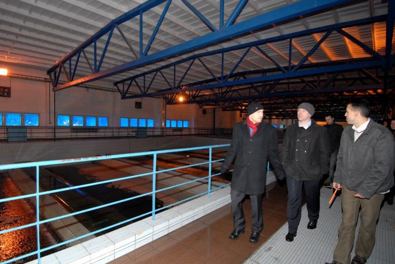 V souvislosti s připravovaným projektem rekonstrukce a modernizace úpravny vody v Plzni na Homolce za 1,2 miliardy korun se dnes (17.1.2012) konalo pracovní jednání, při kterém se členové Rady města Plzně a zástupci pracovní skupiny Zastupitelstva města Plzně ustavené k projektu mohli podrobně seznámit s chystanou investicí. Součástí setkání byla také prohlídka areálu vodárny, včetně historické budovy ÚPRAVNY VODY I z roku 1926, ÚPRAVNY VODY II z šedesátých let a ÚPRAVNY VODY III, která byla vybudována v 90. letech.