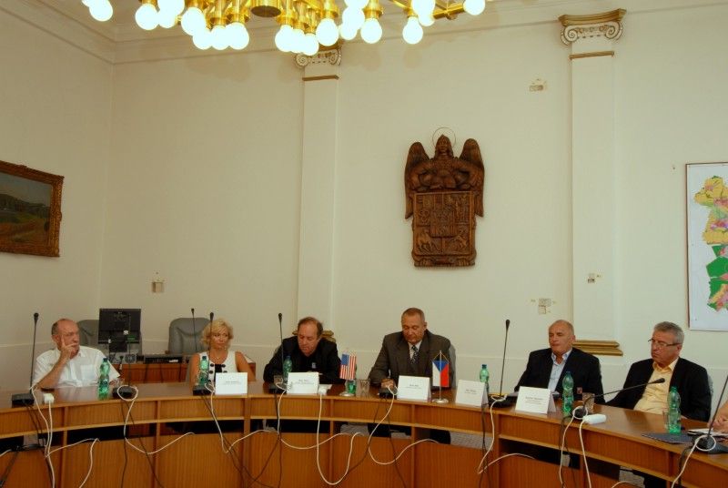 Tisková konference na plzeňské radnici