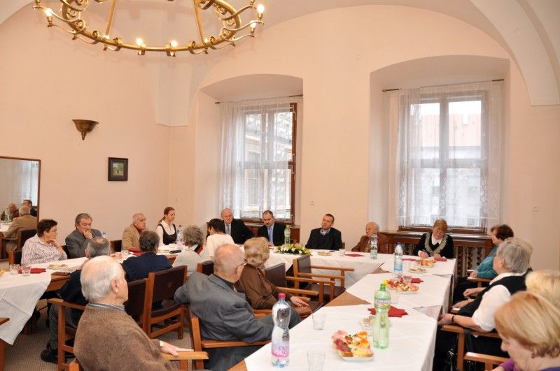 Setkání zástupců svazů důchodců se členy rady města