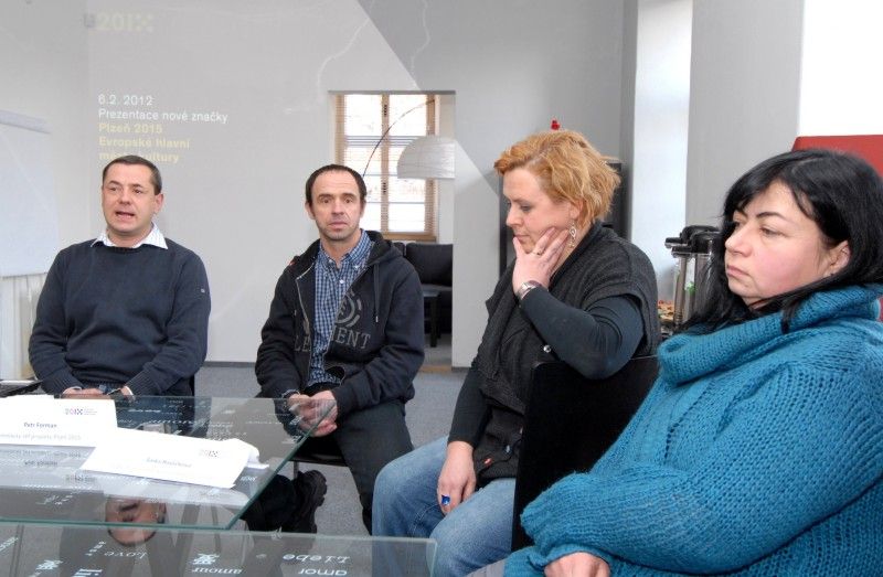 Petr Forman přijel (6.2.2012) do Plzně představit, jak se chce jako umělecký ředitel podílet na projektu Plzeň – Evropské město kultury 2015.  „Kromě toho, že mě oslovení potěšilo, je pro mě účast na tomto projektu výzvou a možností přivézt sem věci, které jsem na svých cestách potkal, viděl. Pro mě je tento projekt příležitostí, jak ovlivnit vnímání kultury a kulturnost nejen v Plzni, ale v celé naší zemi,“ uvedl Petr Forman na tiskové konferenci společnosti Plzeň 2015.