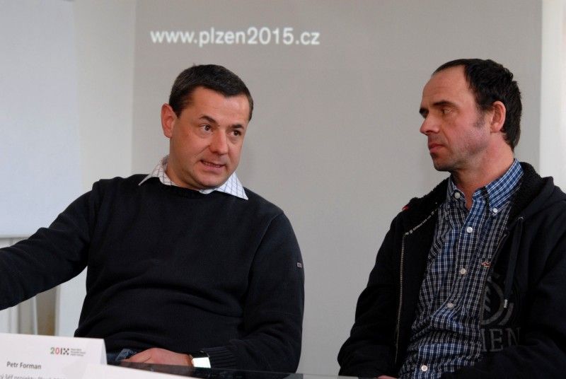 Petr Forman přijel (6.2.2012) do Plzně představit, jak se chce jako umělecký ředitel podílet na projektu Plzeň – Evropské město kultury 2015.  „Kromě toho, že mě oslovení potěšilo, je pro mě účast na tomto projektu výzvou a možností přivézt sem věci, které jsem na svých cestách potkal, viděl. Pro mě je tento projekt příležitostí, jak ovlivnit vnímání kultury a kulturnost nejen v Plzni, ale v celé naší zemi,“ uvedl Petr Forman na tiskové konferenci společnosti Plzeň 2015.