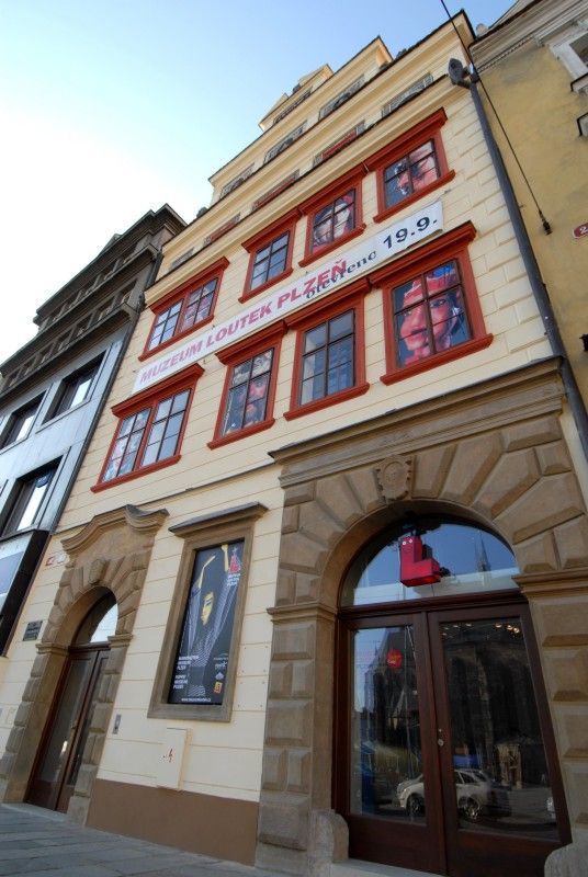Expozice a tvůrčí dílny mapují výjimečnou historii i současnost plzeňského loutkářství, ale interaktivním způsobem zapojí dětské i dospělé návštěvníky.