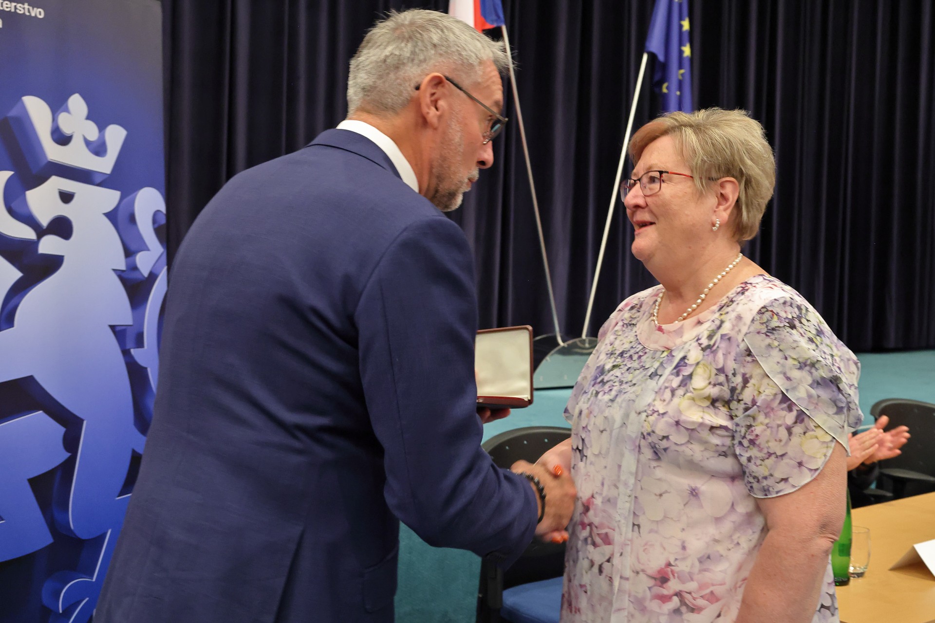 Naše kolegyně PhDr. Jitka Janečková získala medaili „Za zásluhy o české archivnictví“