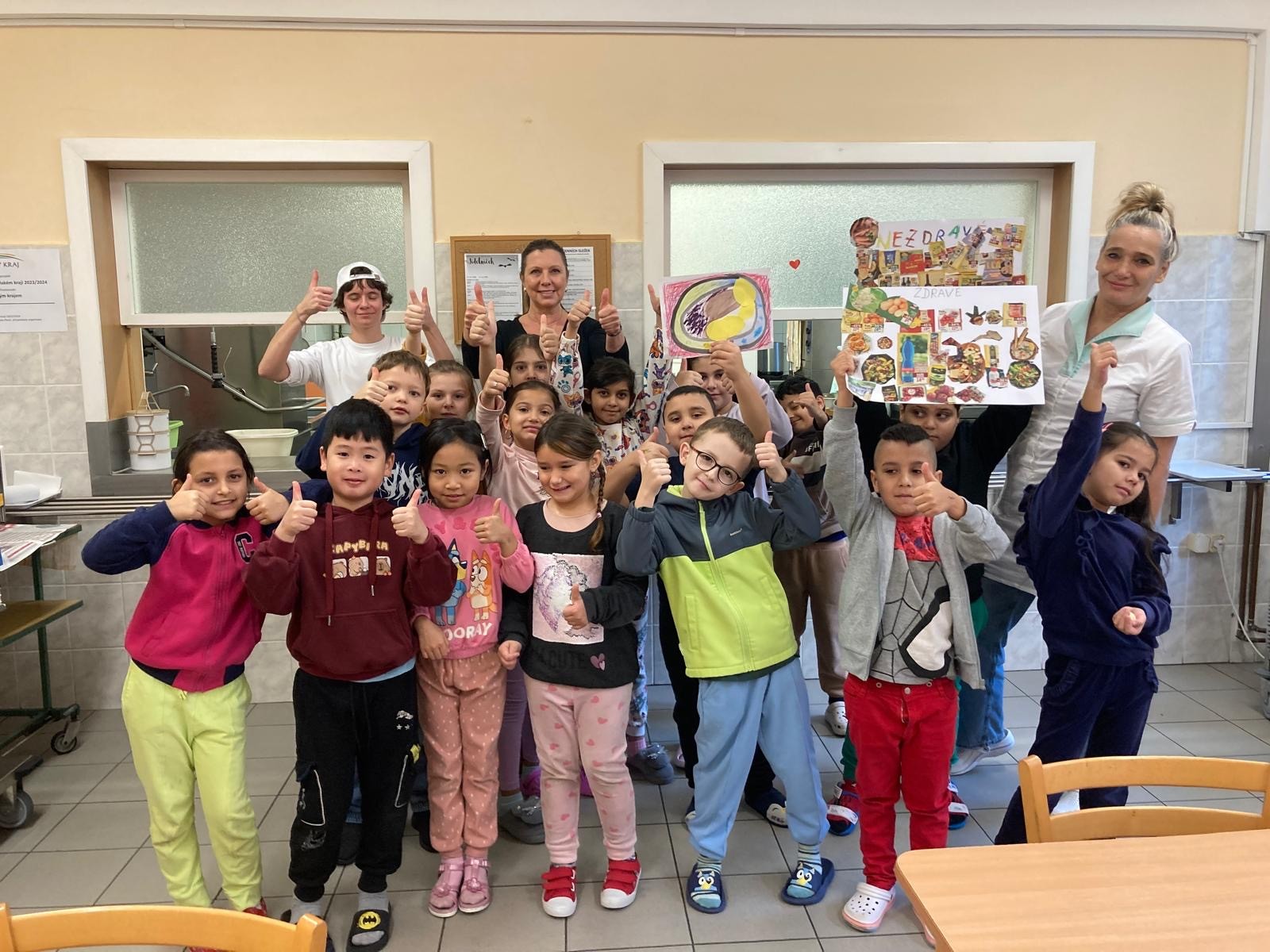 Návštěva 2.A ve školní kuchyni - Vaříme s chutí 14.11.2025