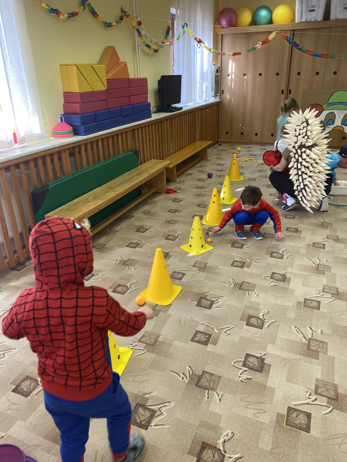 Karneval žlutá třída