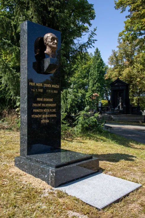 Mraček Zdeněk