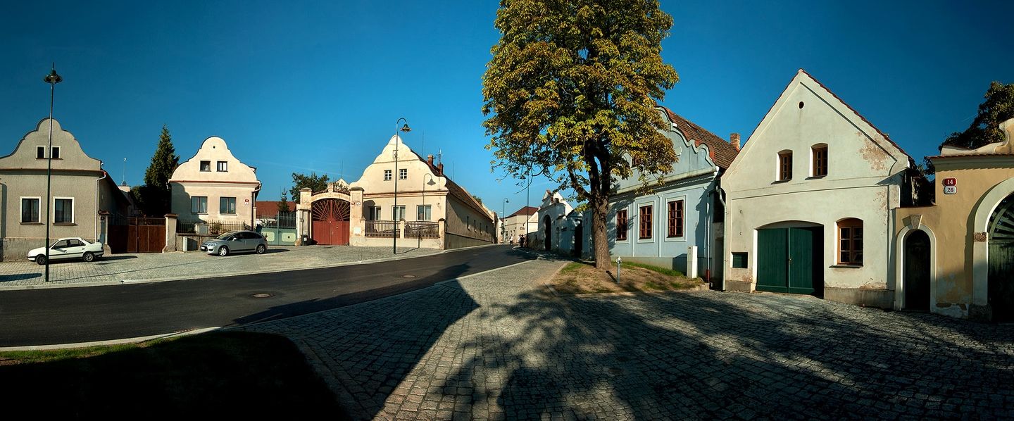 Koterovská náves - stavba (panorama)