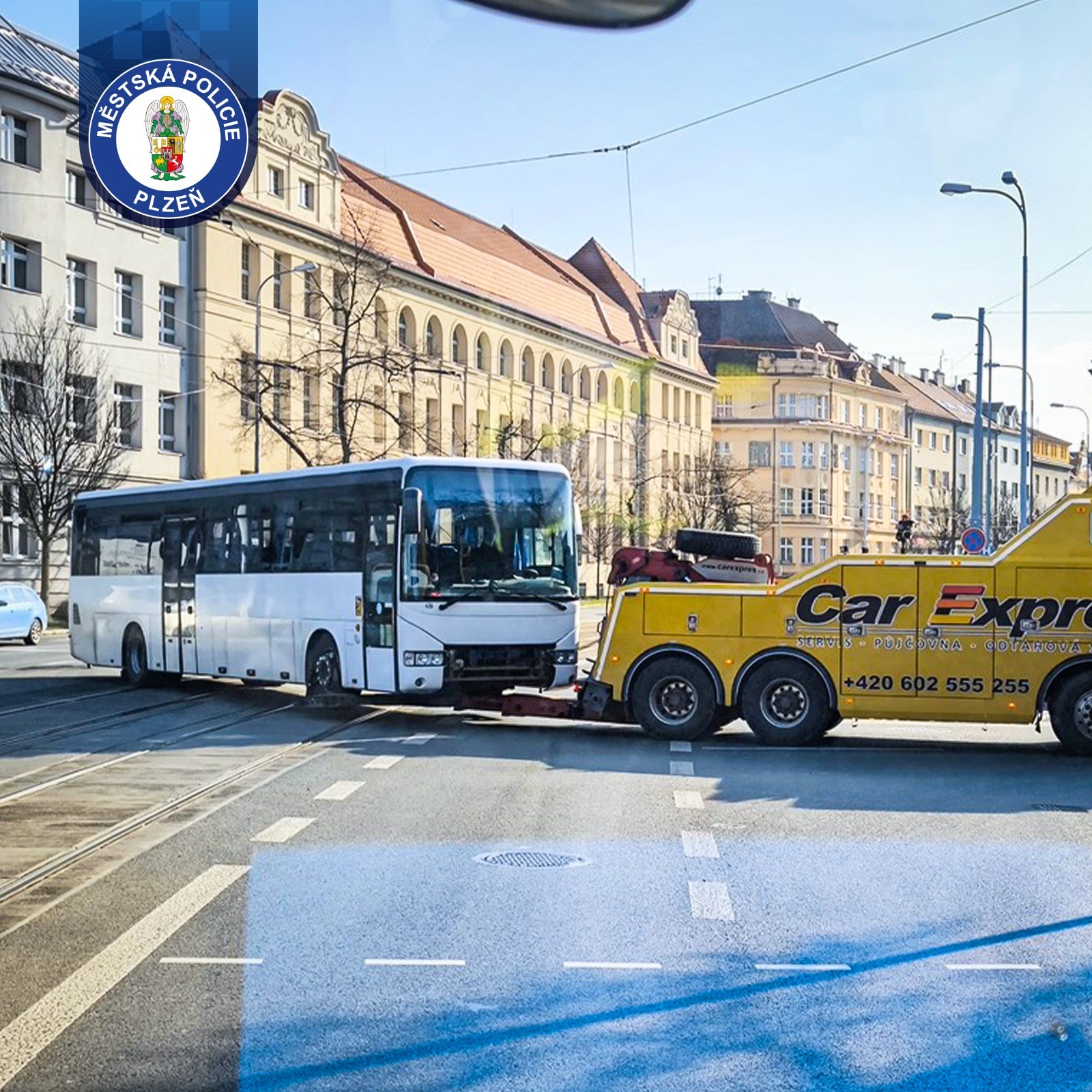 Když autobus stávkuje je potřeba namazat svaly