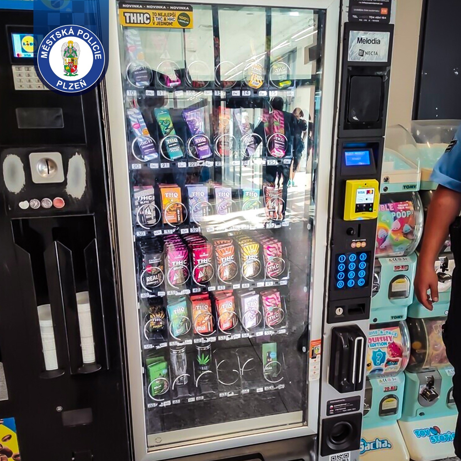 Když automat nevydá, třesení nepomůže