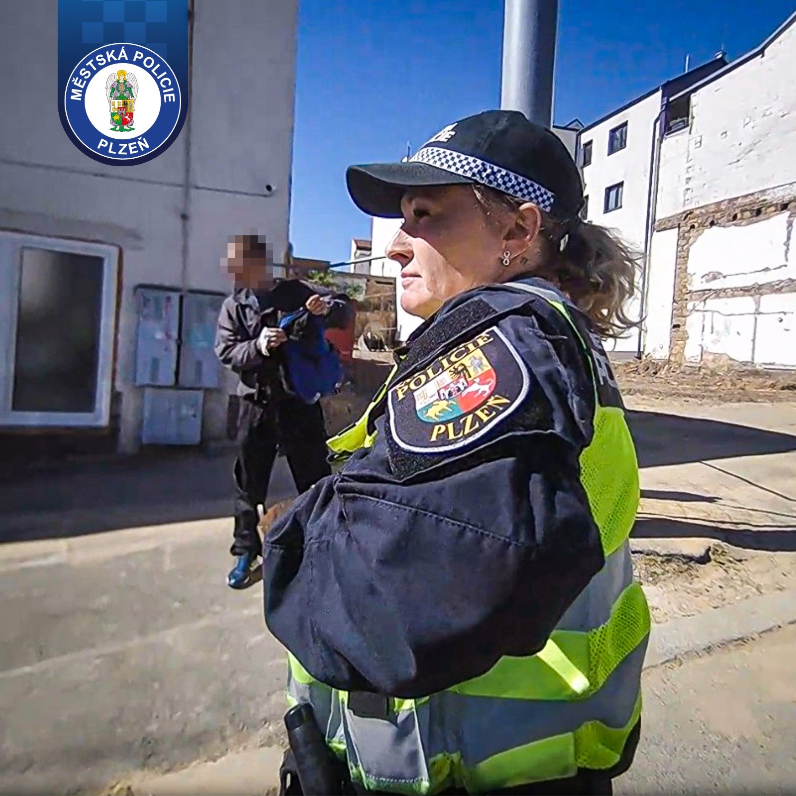 Všímavost strážníků vedla k dopadení zájmové osoby Policie ČR