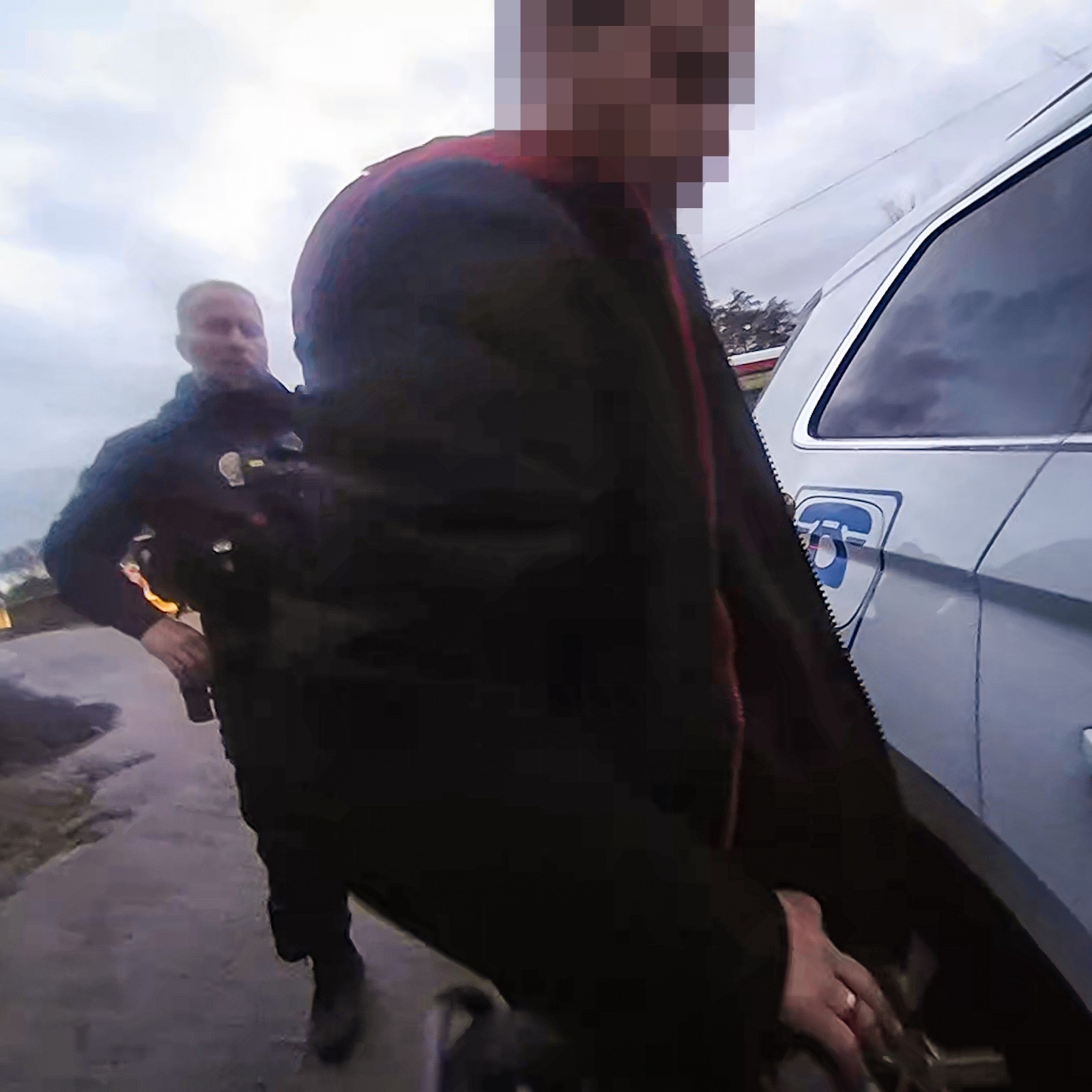 Pod Tyršovým mostem skončila cesta muže v hledáčku policie