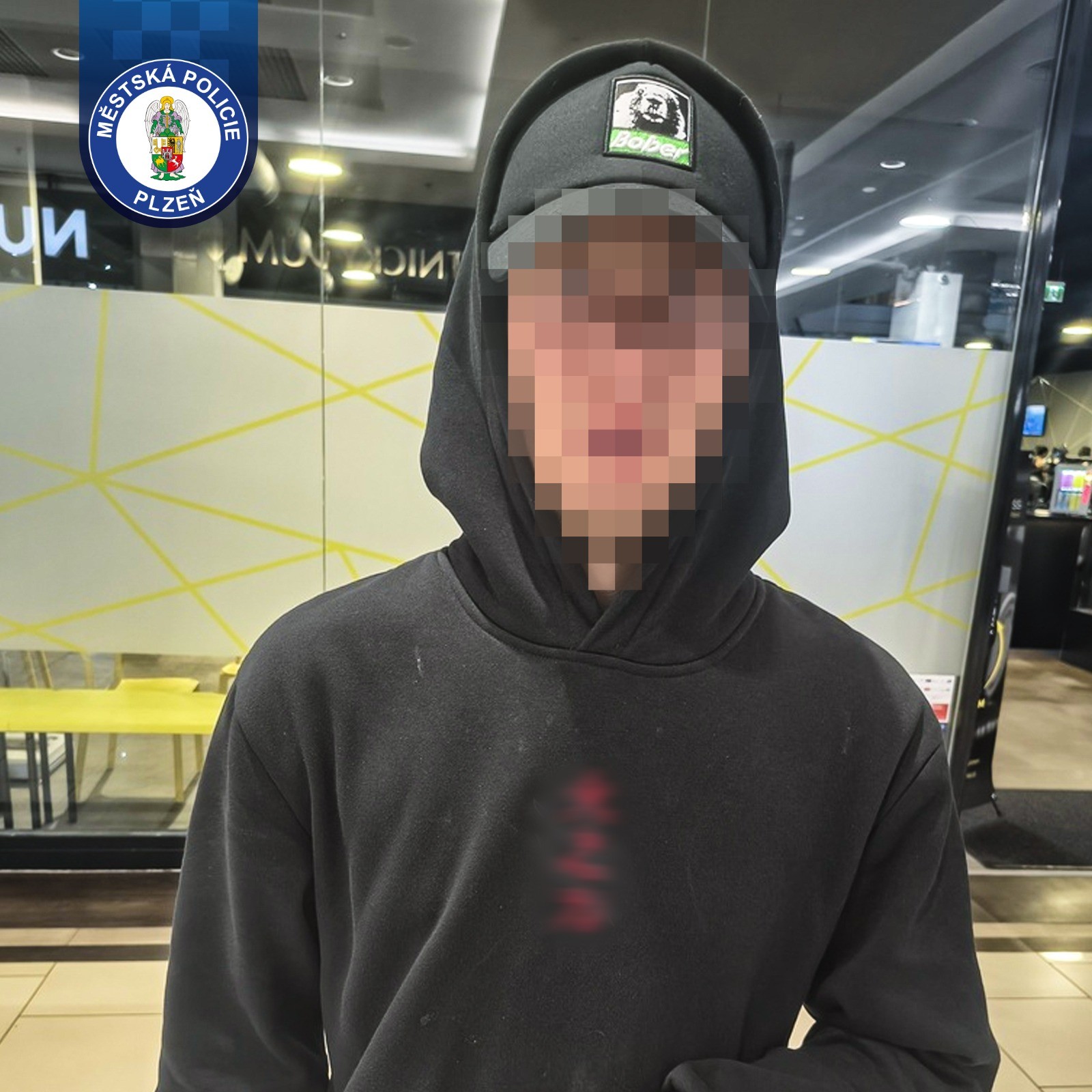 Z fastfoodu bez placení až do rukou policie