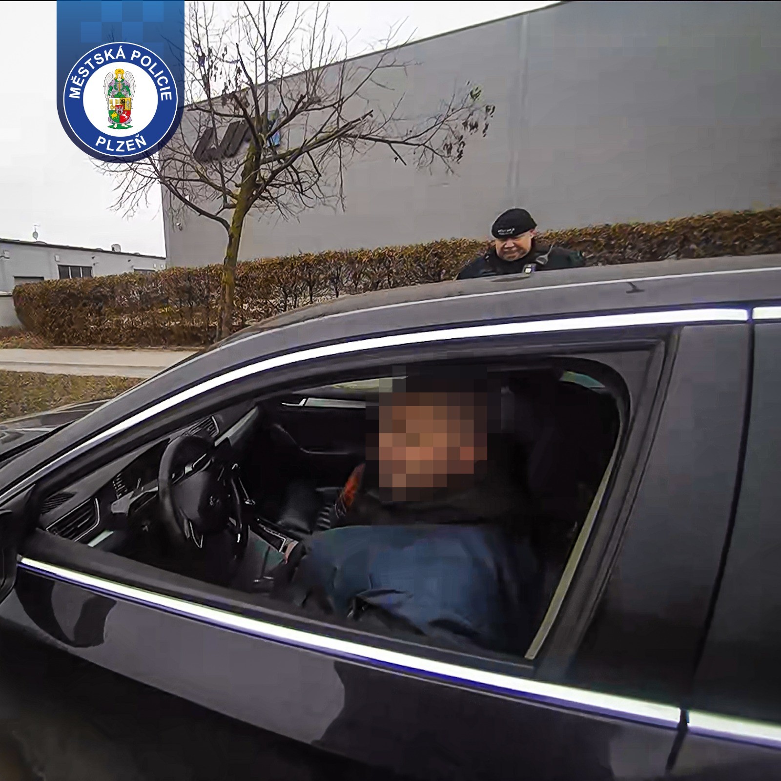  Bez oprávnění za volantem