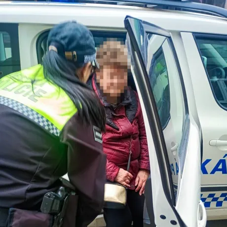 Seniorku na Borech zachránila rychlá reakce kolemjdoucí