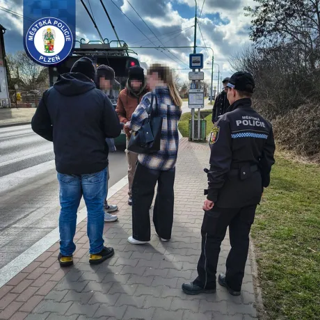 Městská policie a revizoři v akci