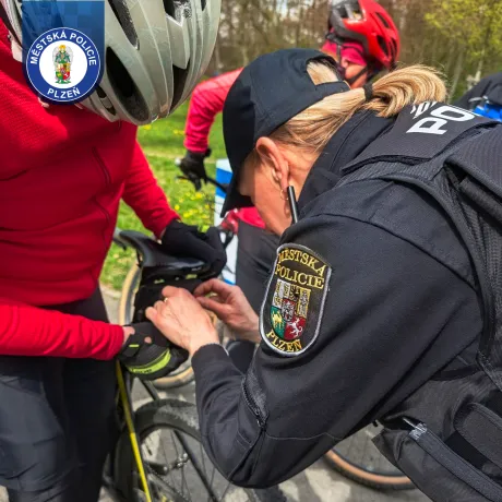Cyklisté pod dohledem: preventivní akce u Radbuzy připomněla důležitá pravidla
