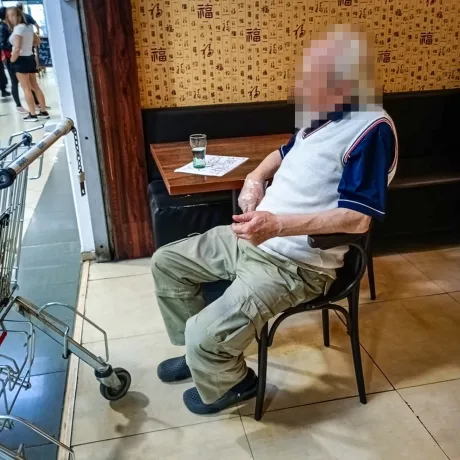 Senior potřeboval pomoc. Nezůstal sám
