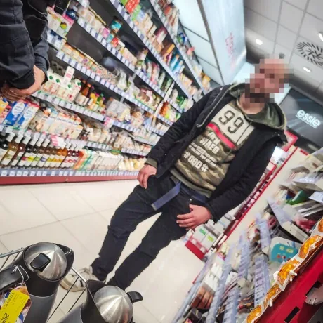 Směnný obchod kradeného zboží