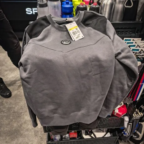 Byli na útěku a kradli