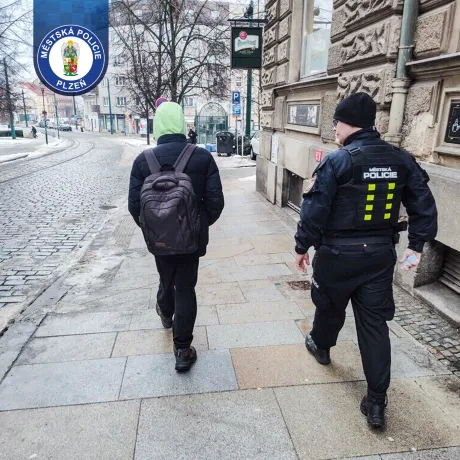 Nenechavé ruce v drogerii