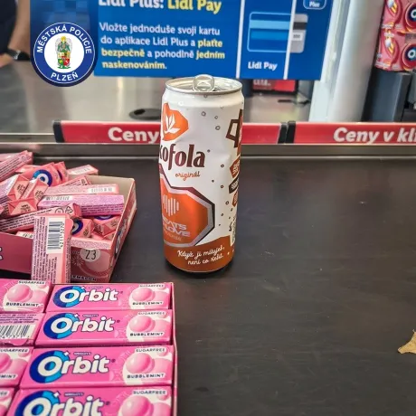 krádež žvýkaček