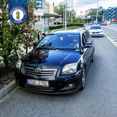 Sedmdesátkou přes Jízdeckou. Rychlost ale nakonec nebyla jediným problémem