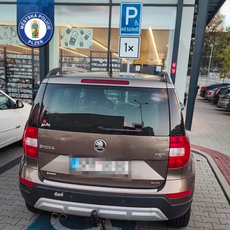 Karta za sklem byla. Jenže patřila někomu jinému
