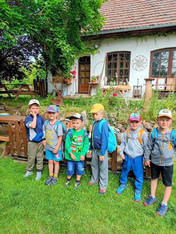 Pohádkový statek a přívoz v Darové