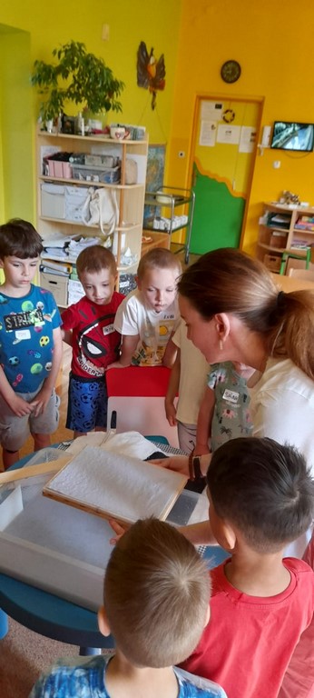 Stavitel u nás - třídění odpadů 