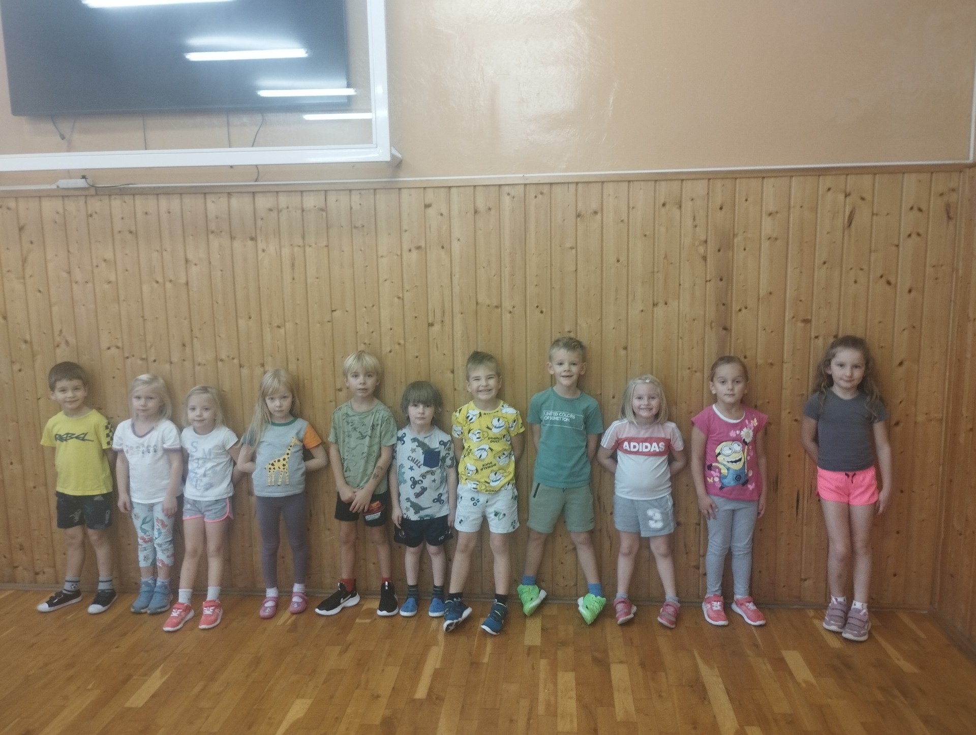 tělocvična 1.tř. - florbal