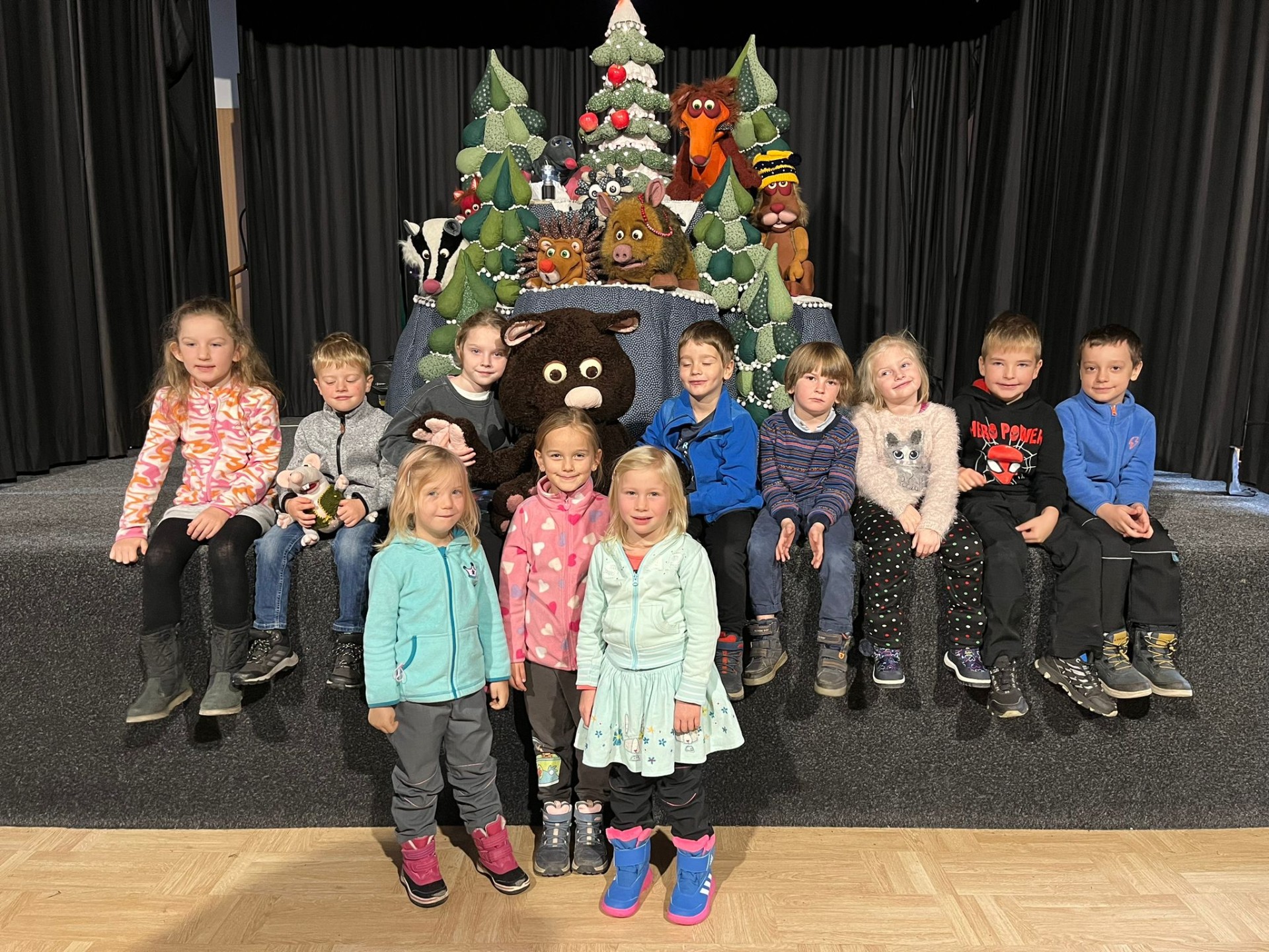 Divadlo Nána " Vánoční hvězdička "