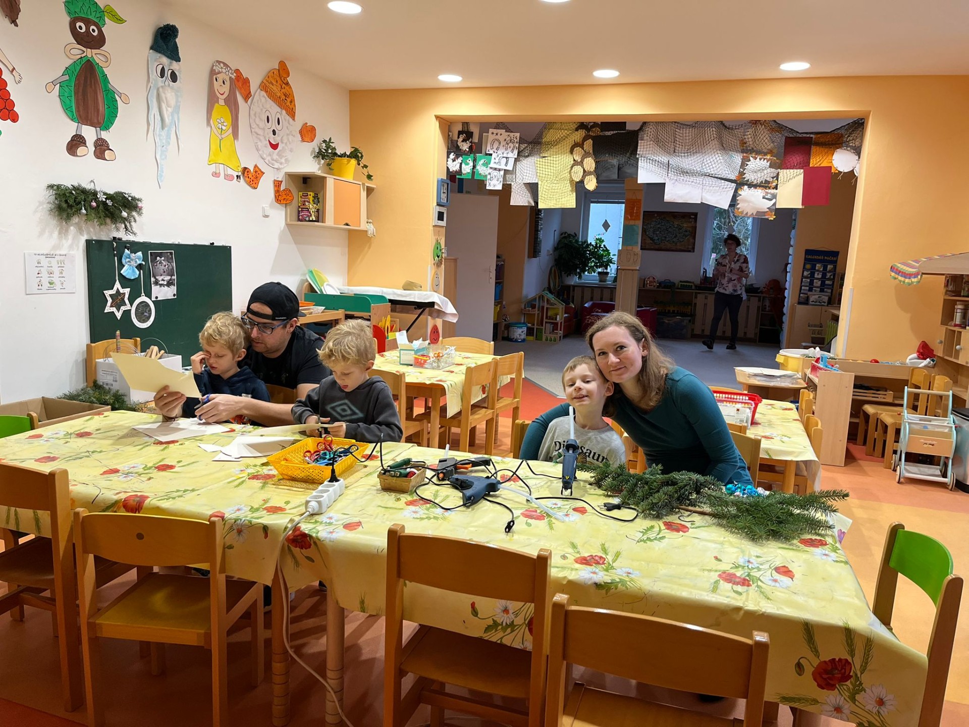 Adventní tvořivé stoly