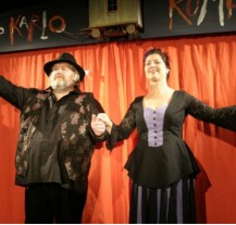 „Čert tě vem" je název inscenace, kterou jako svoji druhou premiéru uvádí Divadlo Alfa