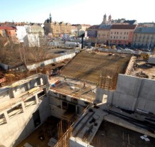 Fotoreportáž z výstavby nové budovy divadla