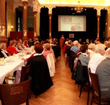 Gerontologický den se zaměřil na stravování a zadlužování seniorů