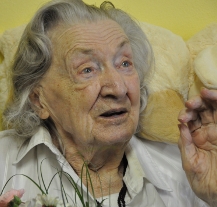 Plzeňské rodačce Josefině Napravilové je úctyhodných sto let