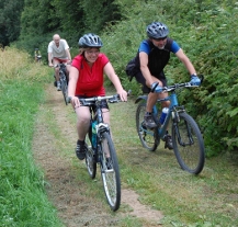 Nové okruhy cykloprohlídek povedou za kamennými kříži a podél plzeňských řek