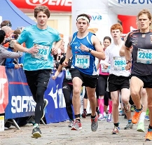 Třetí ročník RunTour v Plzni je beznadějně vyprodaný
