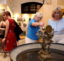 Svět pod Himálajem ukazuje výstava Šangri-la